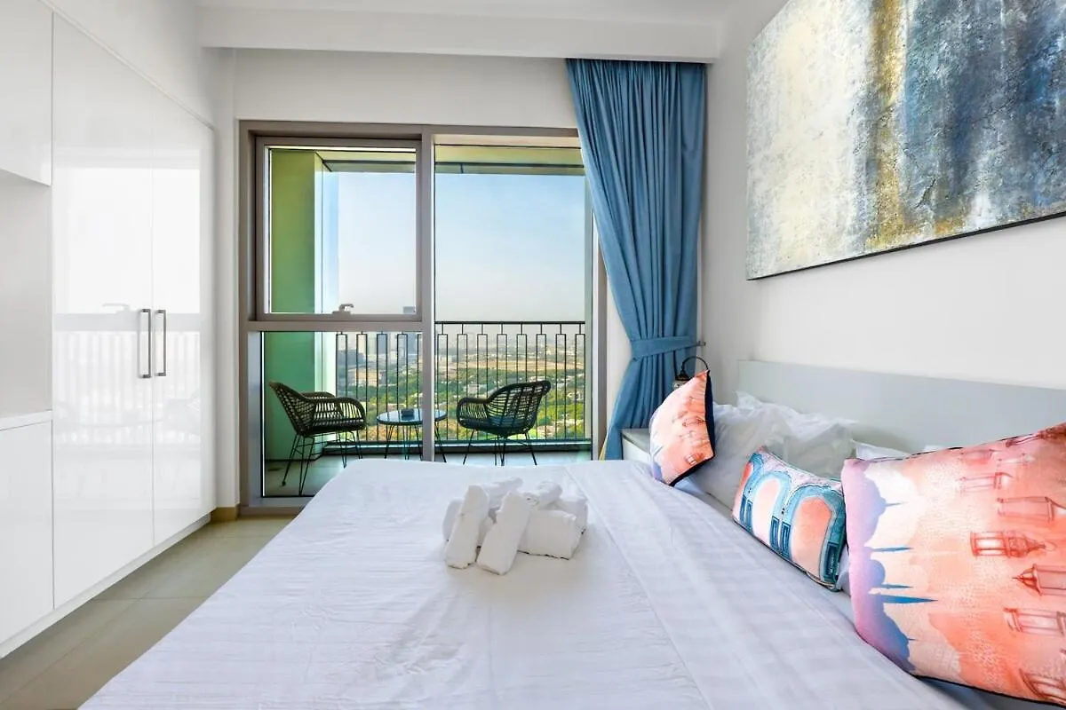 Downtown Views II 2 Bedroom Apartment Next To Dubai Mall