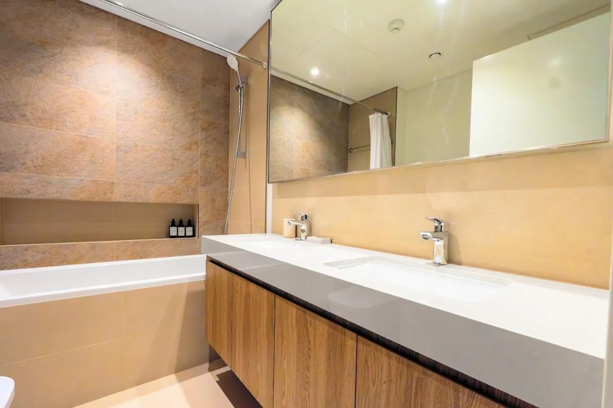 Downtown Views II 2 Bedroom Apartment Next To Dubai Mall United Arab Emirates